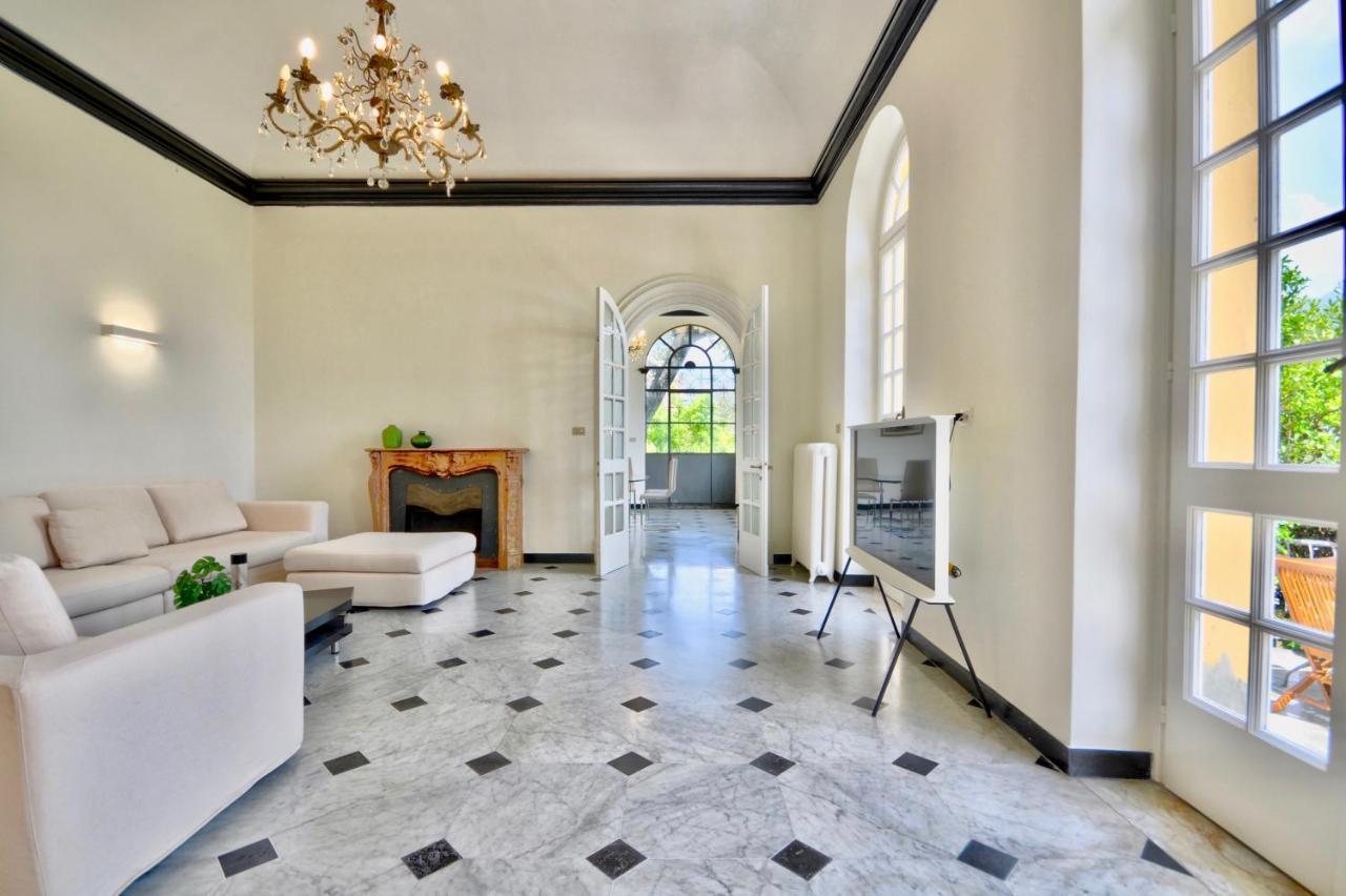 Riviera - 5 Min Walking From